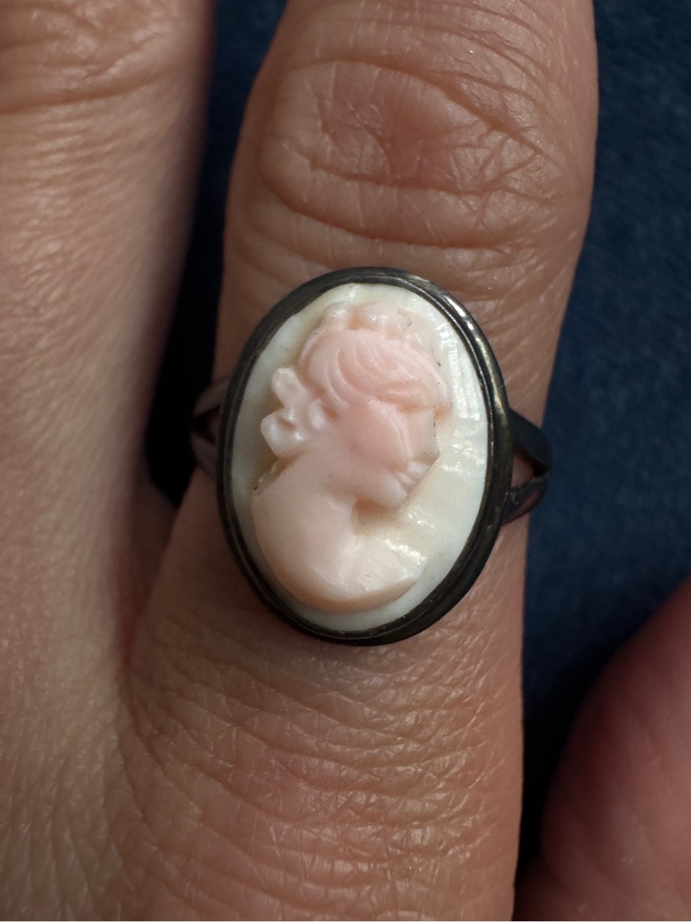 Vintage 925 Sterling Silver and Pink  Shell Cameo Ring  Size 7 - Picture 5 of 6